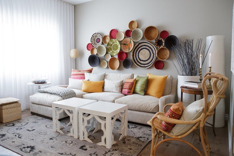 Förvaringskorgar för dekorationen-vardagsrum-deco-soffa-färgstark-idé