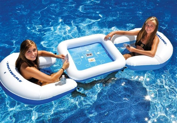 spelbräda pool uppblåsbara utemöbler lounge design