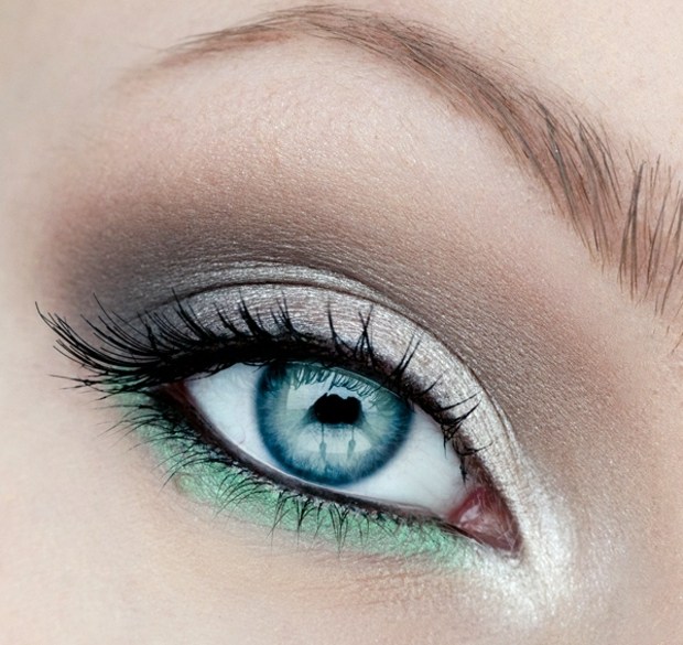 vit grå färg under gröna färger blå ögon