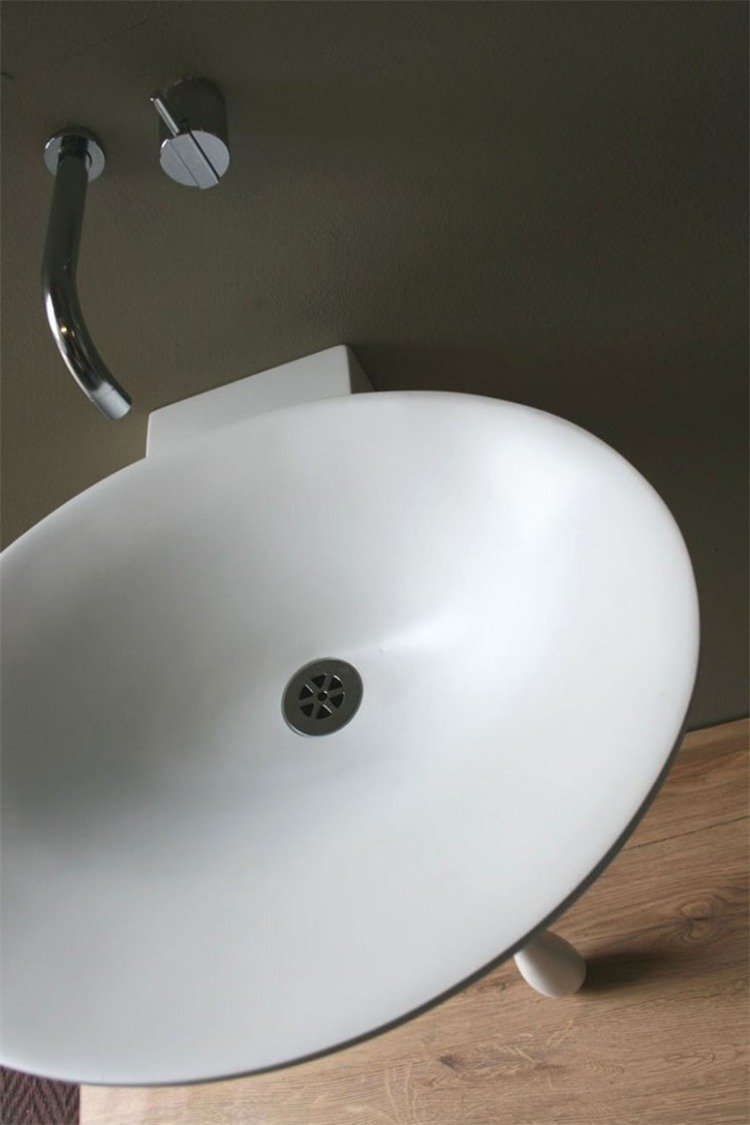 tvättställ-badrum-design-innovativ-sked-vit-sifon-passande