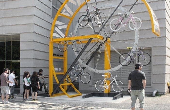 Cykelparker-idé-stads-utrymmen-cykel-ställ-design-pariserhjul-platsbesparande
