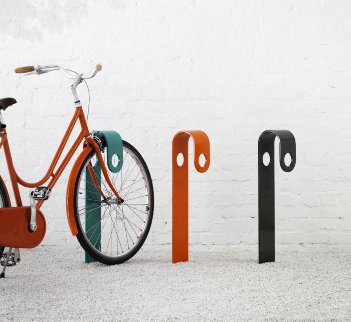 modern-cykel-rack-design-krok-trio-front-lås-golvmontering