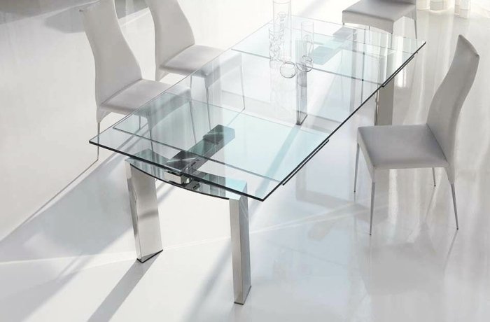 Utdragbart-matbord-gjord av glasplatta