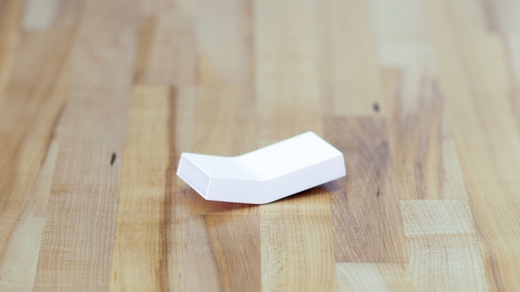 blind-kontroll-automatisk-app-flipflic-liten-vit