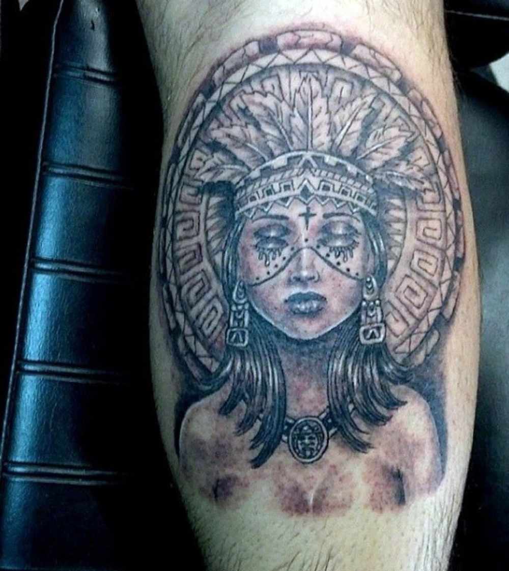 kvinnlig aztec warrior tatuering arm eller ben