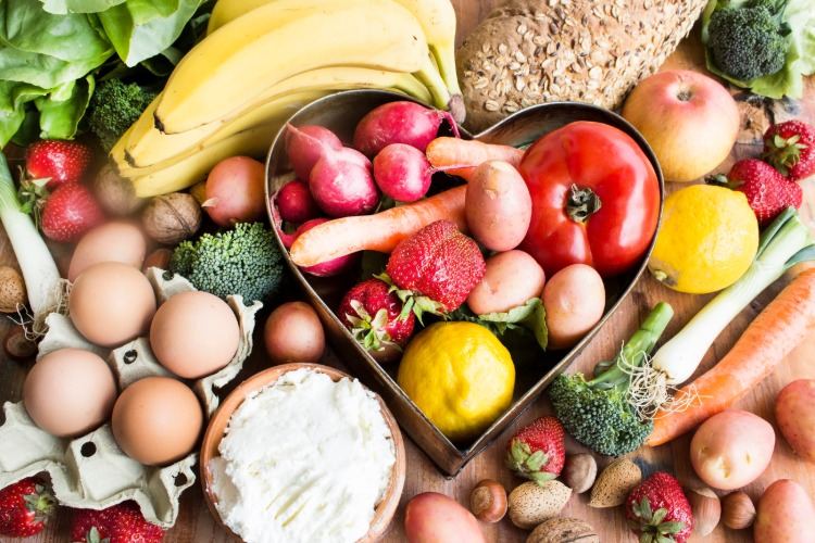 olika naturliga produkter för hälsosam kost ger b -vitaminer