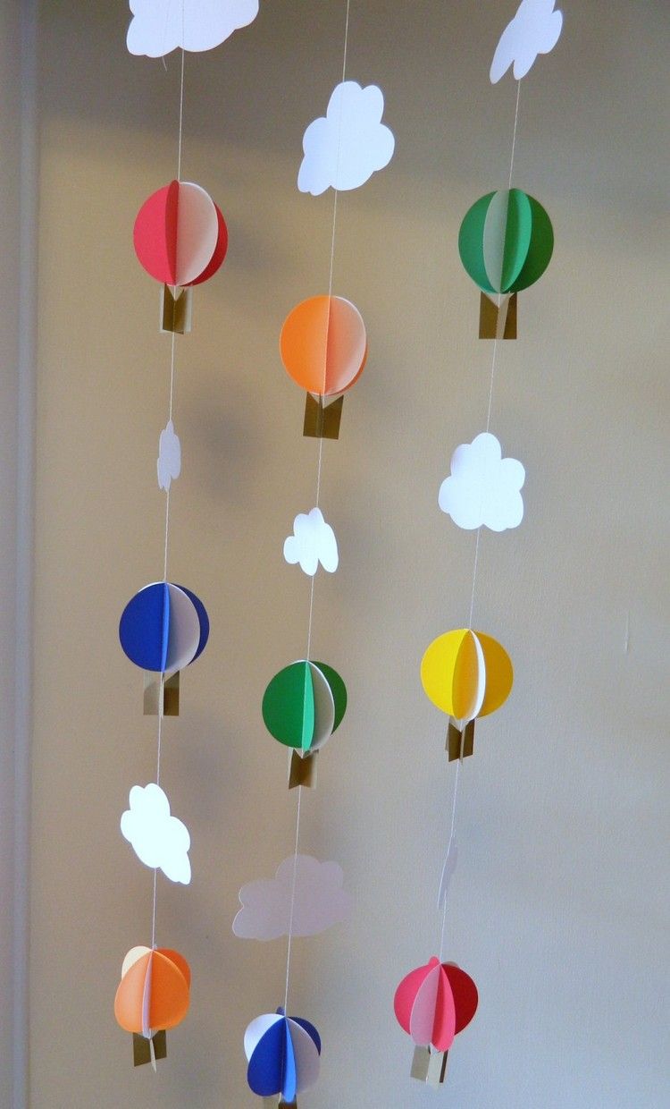 baby-mobil-gör-det-själv-pyssel-papper-varmluftsballonger-3d-moln