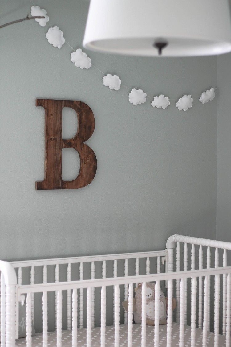 barnrum-dekoration-moln-babyrum-krans-väggdekoration
