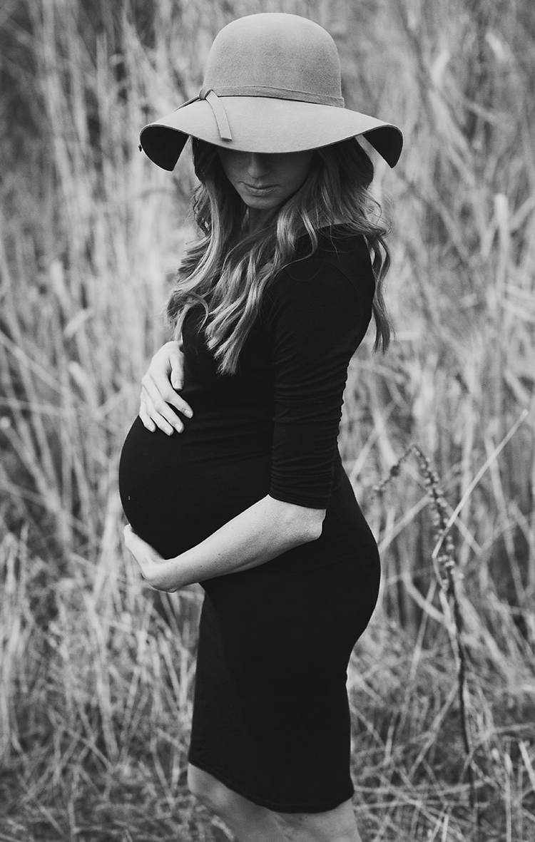 baby bump foton-gör-det-själv-graviditet-foton-tips-svart-vit. mystisk