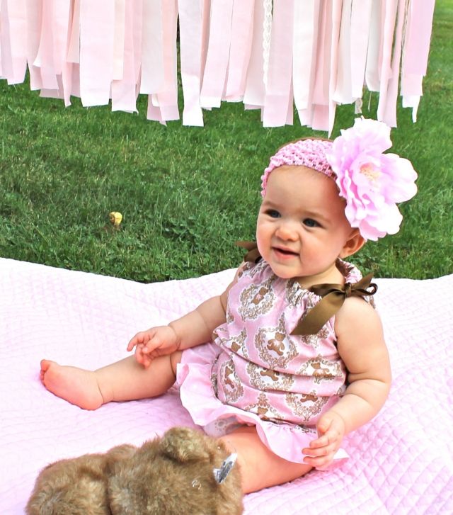 bebiskläder-tjej-klänning-björn-mönster-rosa-brun