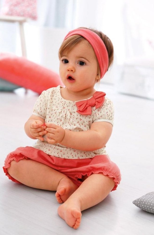 baby-kläder-flicka-korall-beige-outfit