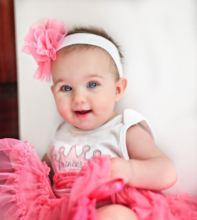 bebiskläder-tjej-rosa-vit-prinsessa