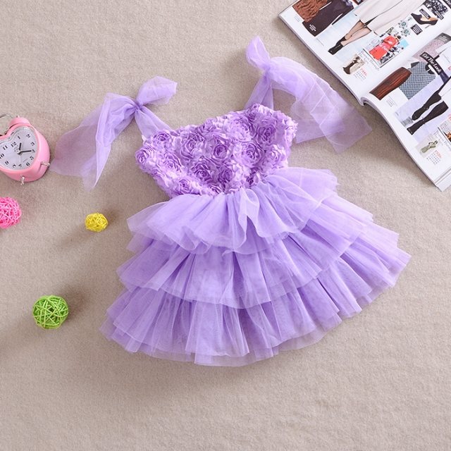 idéer-baby-klänning-lila-sommar-tutu-outfit