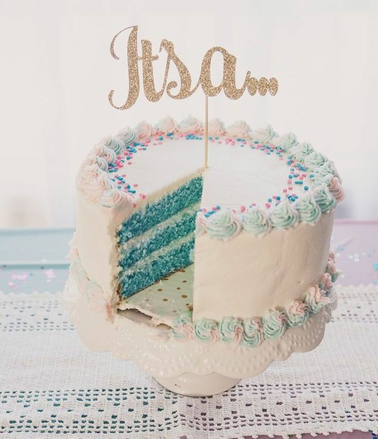 kön-avslöja-baby-bagare-kakor-cupcakes-fyllning-blå-överraskning
