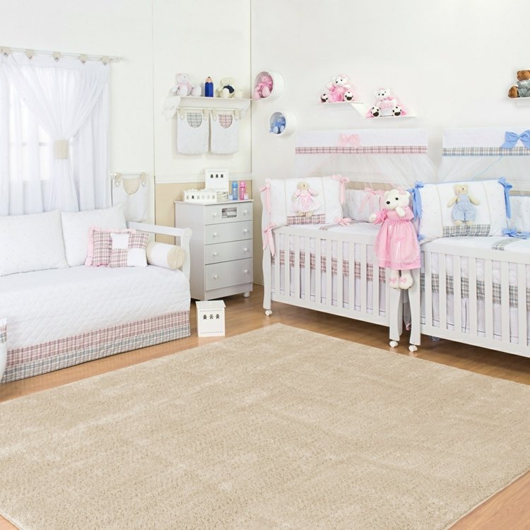 barnrum för tvillingar tvillingar-blå-rosa-beige-matta-soffa