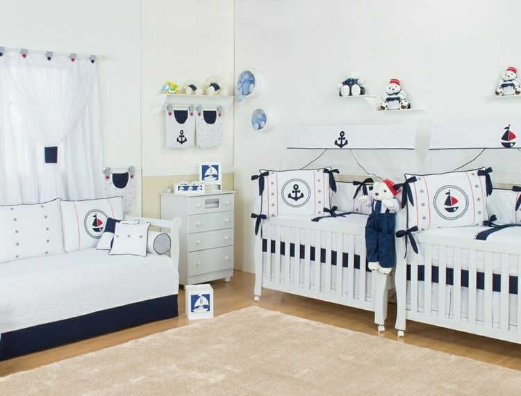 barnrum för tvillingar maritima-pojkar-rum-möblering-blå-vita