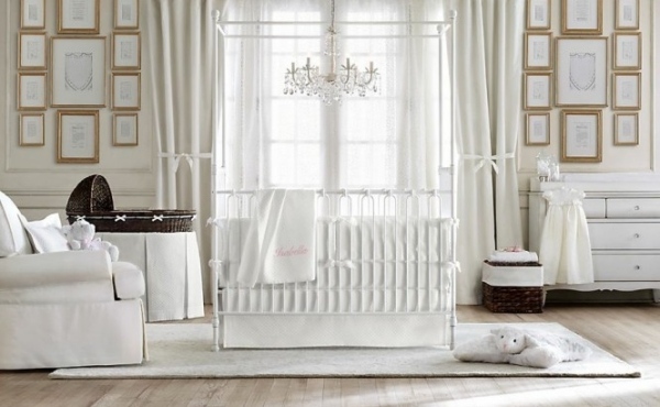 babyrum-design-neutral-färg-utrustning
