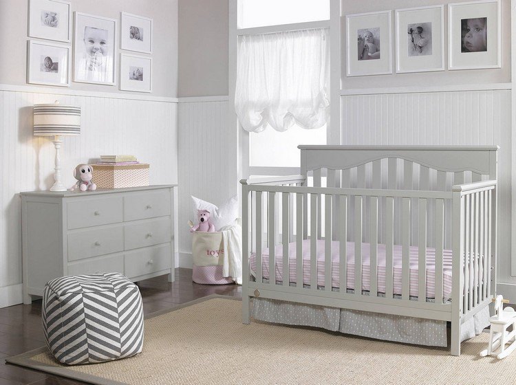 baby rum grå vit träpanel baby foton väggkonst