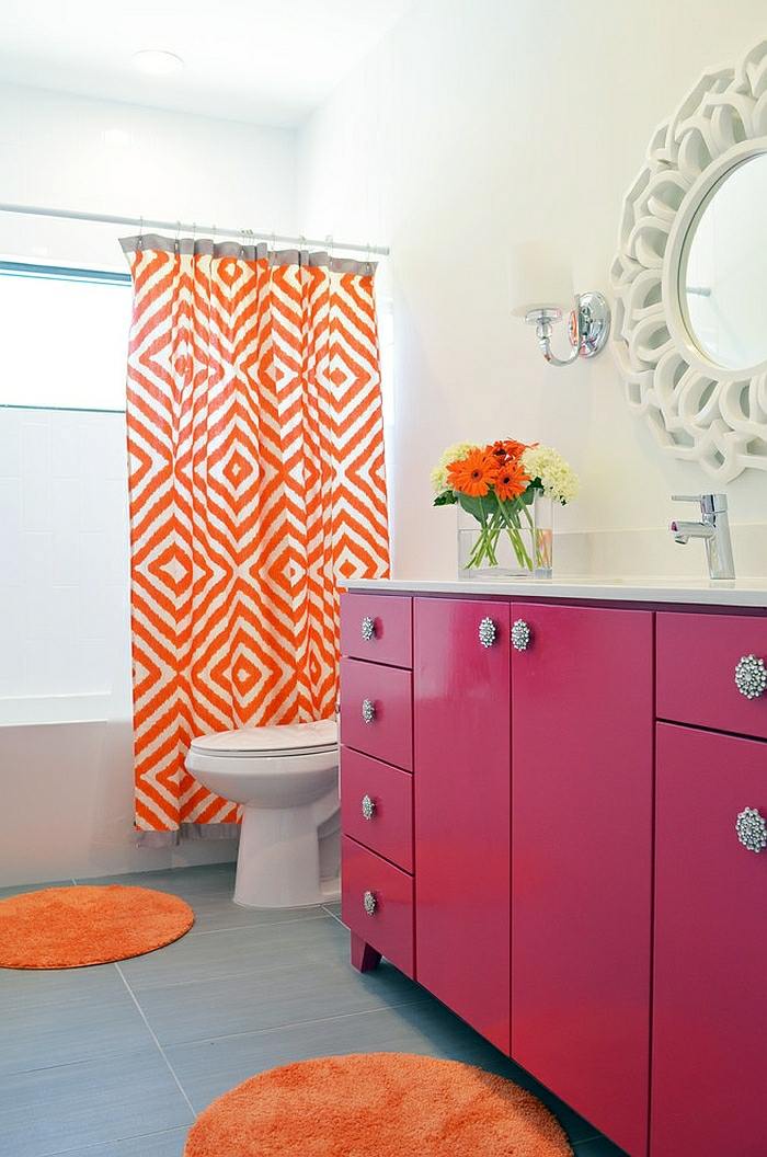 färger kombination rosa orange konsol rosa duschdraperi