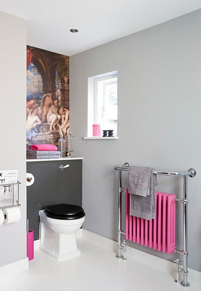 badrumsdesign toalett rosa värmare rosa väggmålning