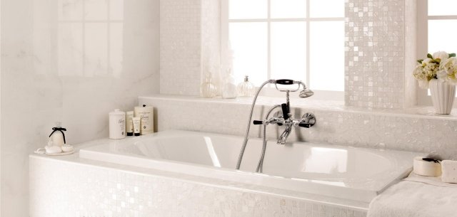 subtila-vita-keramiska plattor-mosaik-ceramiche-supergres-iriserande glaselement
