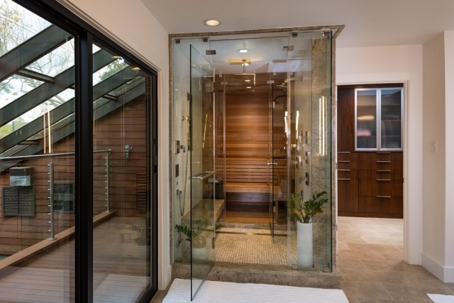 badrum-bastu-plan-glas-väggar-inbyggda i varandra