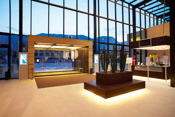 Glasfasad - modernt hotell