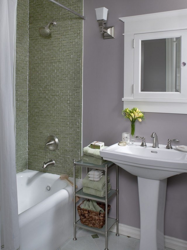 vattentät-vägg-färg-badrum-mosaik-badkar-område