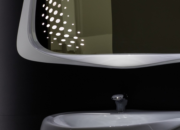 Badrumsdesign -zaha-hadid-handfat-spegel-kran-organiska former