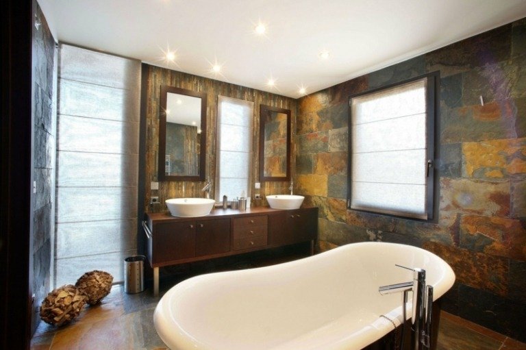 badrumsmöbler moderna rustika stenplattor badkonsol fönster