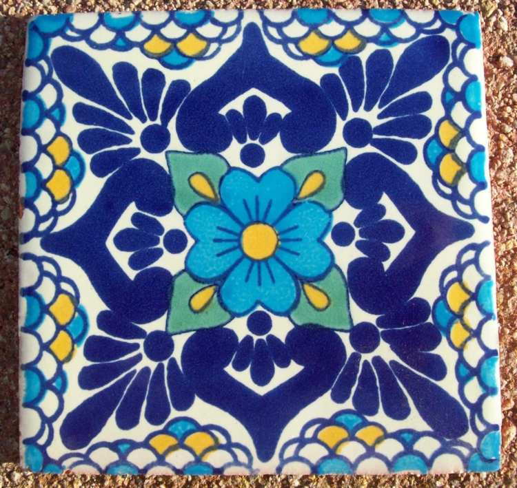 badrum kakel målning blomma blå nyanser design mjäll motiv