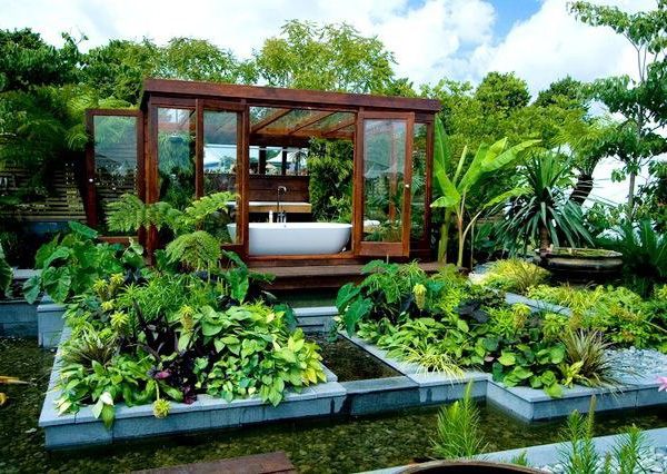 Vattenträdgårdstips med badrum-utomhus-burgbad fristad