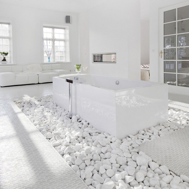 feng-shui-i-badrummet-golv-design-skapande-trevlig-haptics-vit