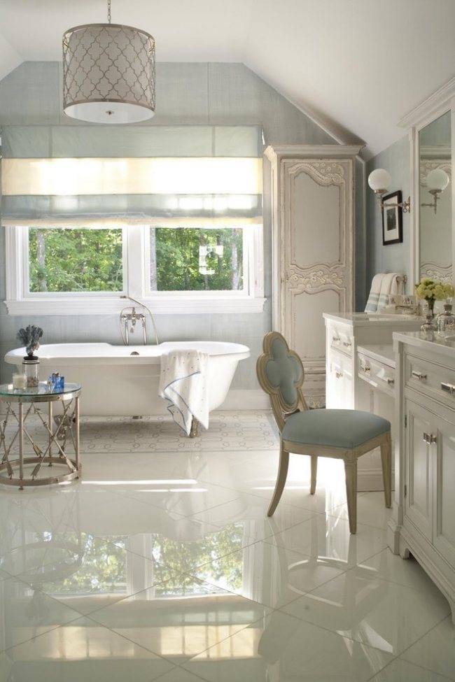 traditionell badrumsdesign fristående badkarstol Susanne-Kelley