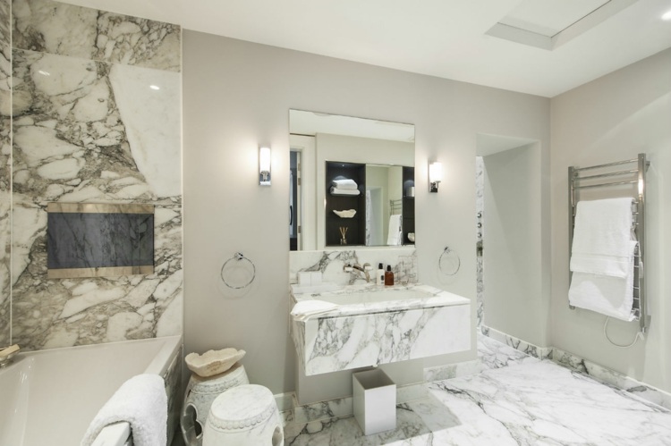 målning badrum marmor sten vit grå inredning ädel design