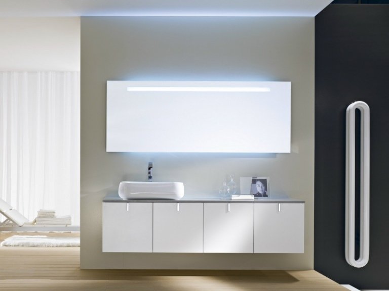 Badrumsmöbler-vit-spegelskåp-idéer-handfat