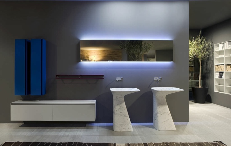 Badrumsspegel med belysning badrum fristående handfat betong