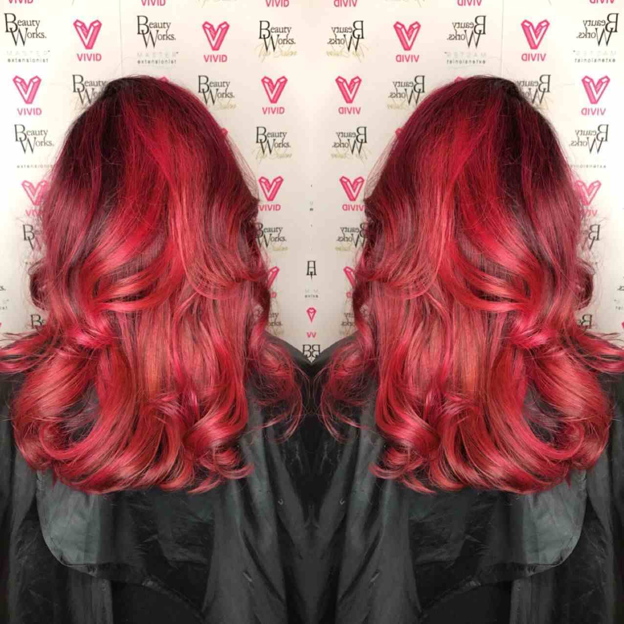 Ljusrött hårfärg Hårtrender Kvinnor Balayage rött