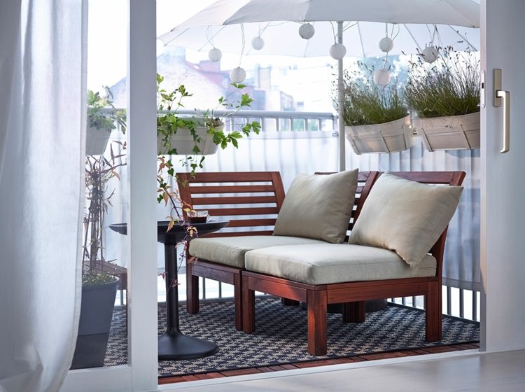 Balkongdekoration idéer 2015 parasoll orientalisk balkong täckplanter