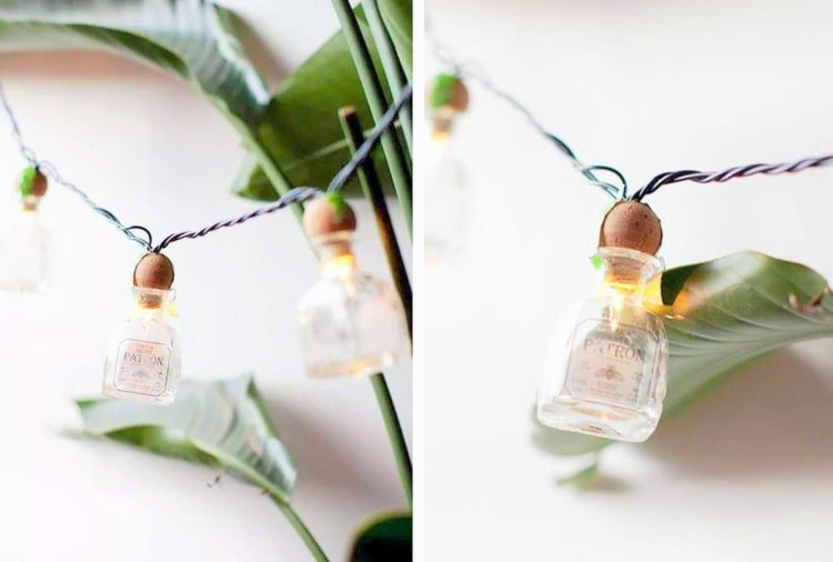 Gör romantiska balkongdekorationer själv - ljuskedja med små flaskor för belysning