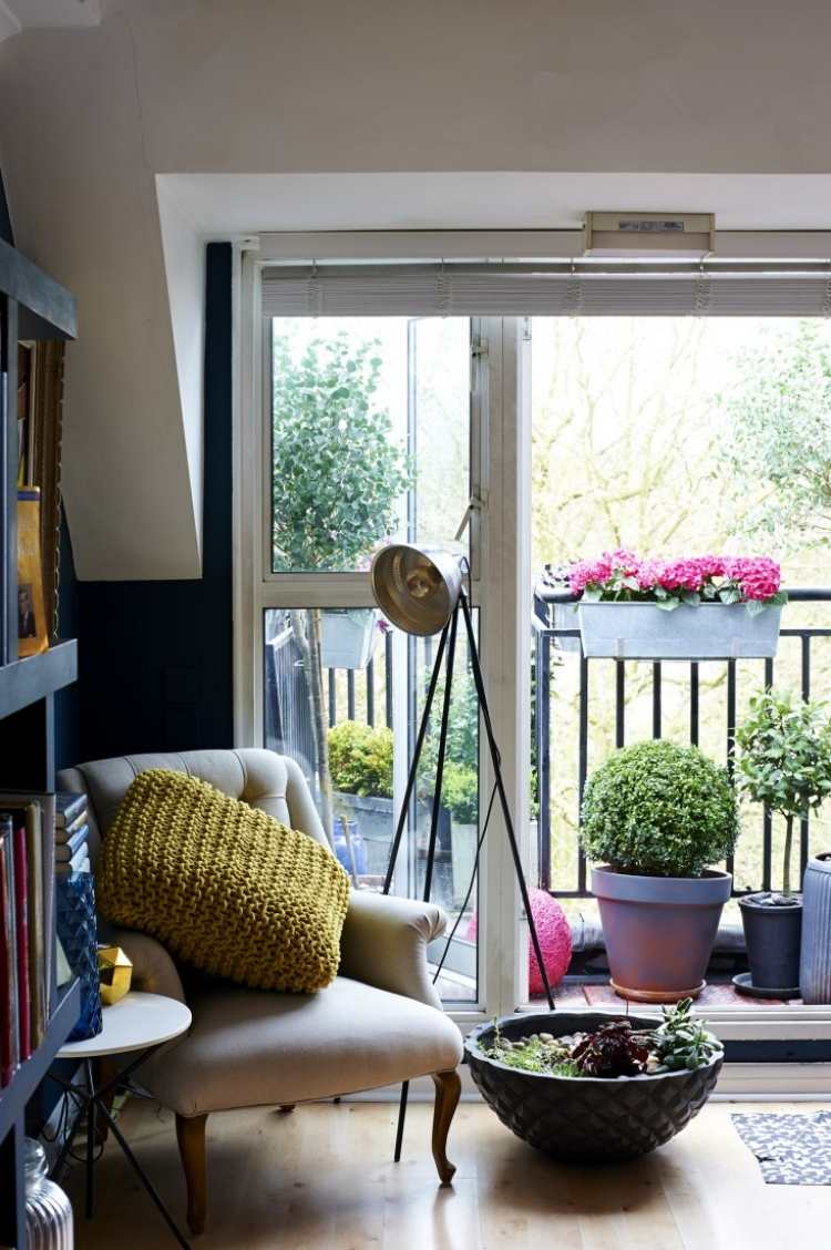 balkong-design-balkong-möbler-balkong-växter-terrass-dörrar-möbler-växtkrukor inomhus