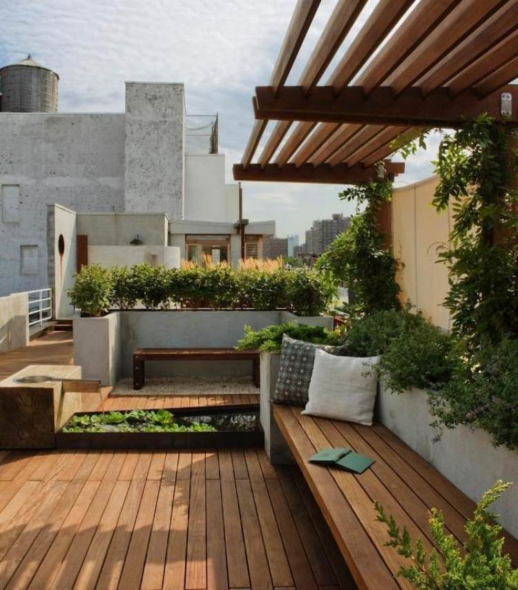 balkong-integritetsskydd-klätterväxter-tak-höjda sängar