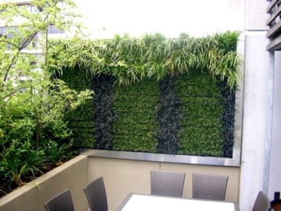 Vertikala trädgårdar vindskydd uteplats balkong design