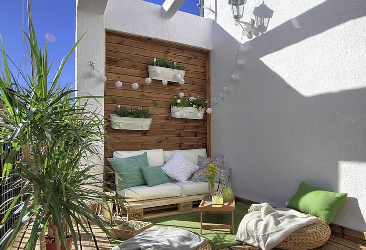 pall soffa balkong diy trävägg vertikal trädgård