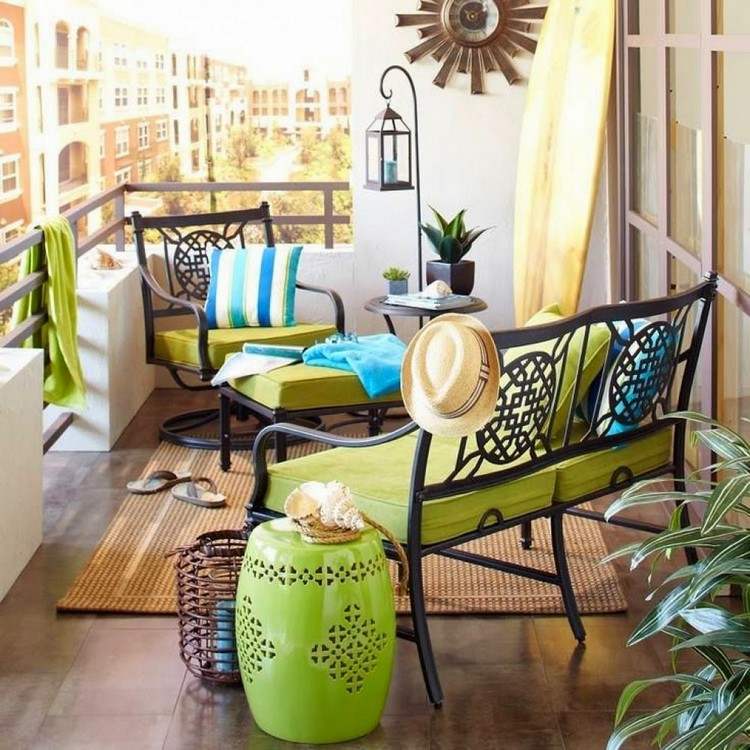 Balkong-terrass-Medelhavsstil-design-idéer