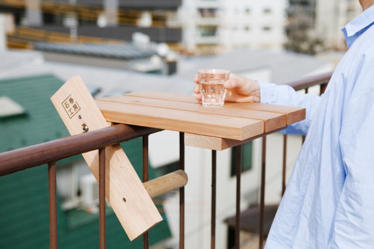 Balkongmöbler för små balkonger -optimera-utrymme-trä-hopfällbar-mobil-design