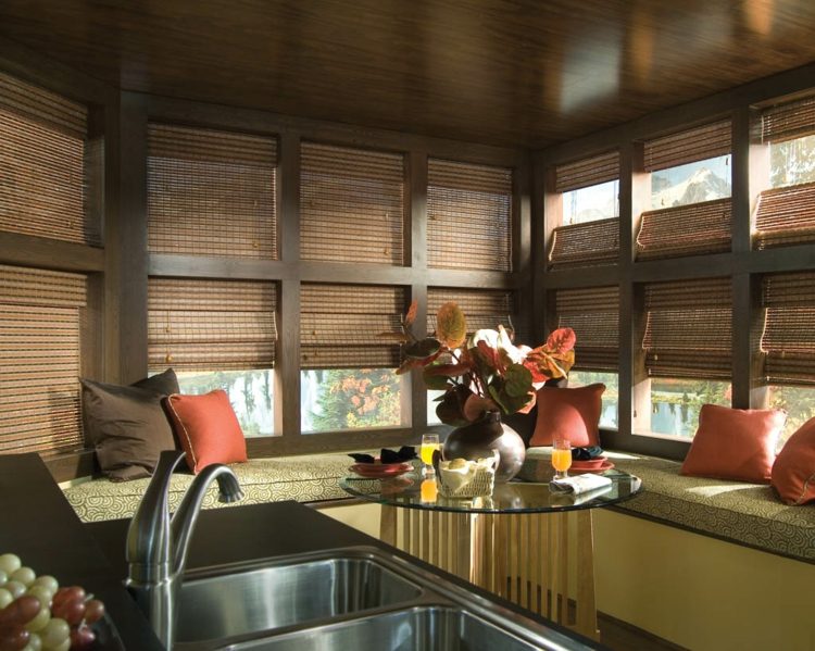 design bambu rullgardiner utomhus kök tak trä bänk glas bordsfat