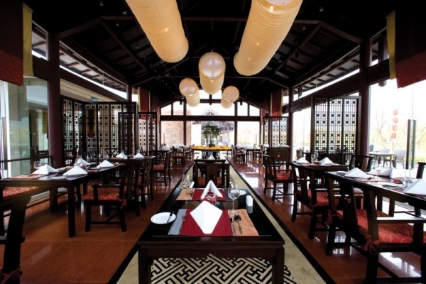 restaurang design Banyan Tree Lijiang porslin