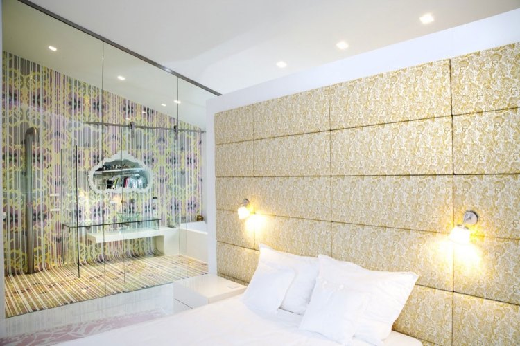 barock-design-marcel-vandrar-sovrum-vit-sänggavel-stoppad-tyg-mönster-guld