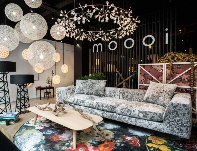 barock-design-marcel-vandrar-matta-mönster-soffa-klädsel-showroom-moooi